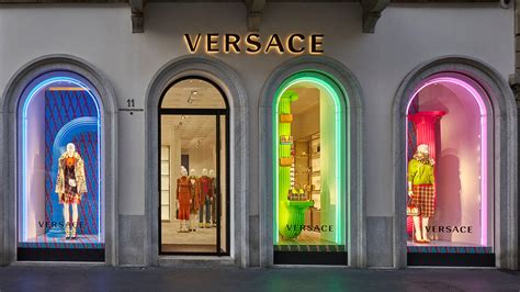 versace sede legale milano|versace boutique milan.